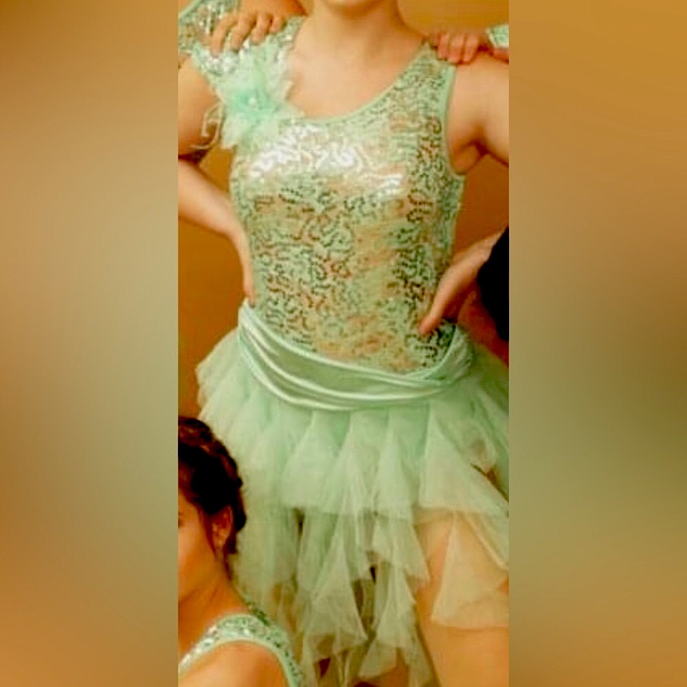 Flowing dance costume